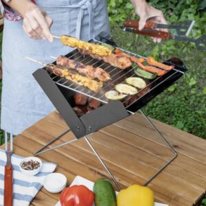 Mini skladací gril na drevené uhlie – tip na darček